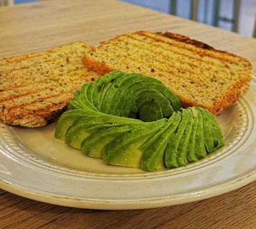 Tostones Multigranos con palta